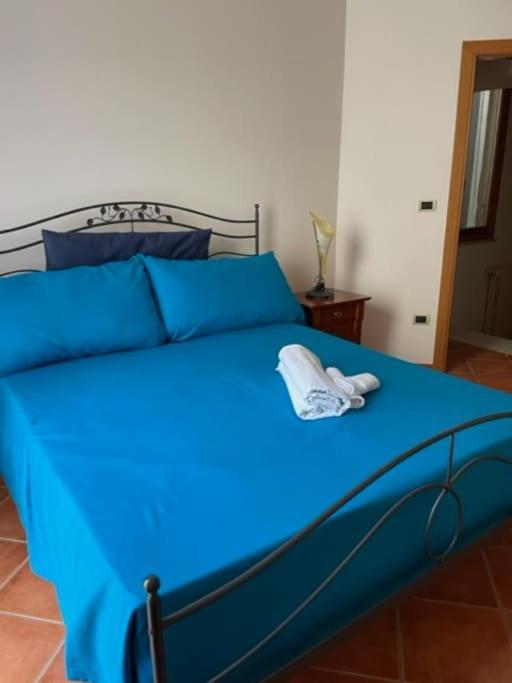 Appartement Emozioni Dal Porto à Trani Extérieur photo