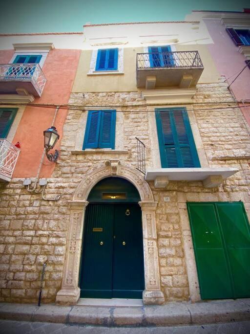 Appartement Emozioni Dal Porto à Trani Extérieur photo